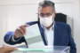 سعد الدين العثماني الامين العام لحزب العدالة والتنمية يدلي بصوته في الإنتخبات