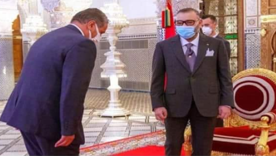 إستقبل يوم الخميس7 أكتوبرالملك محمد السادس رئيس الحكومة رسميا عزيز أخنوش، و أعضاء الحكومته بالقصر الملكي بفاس