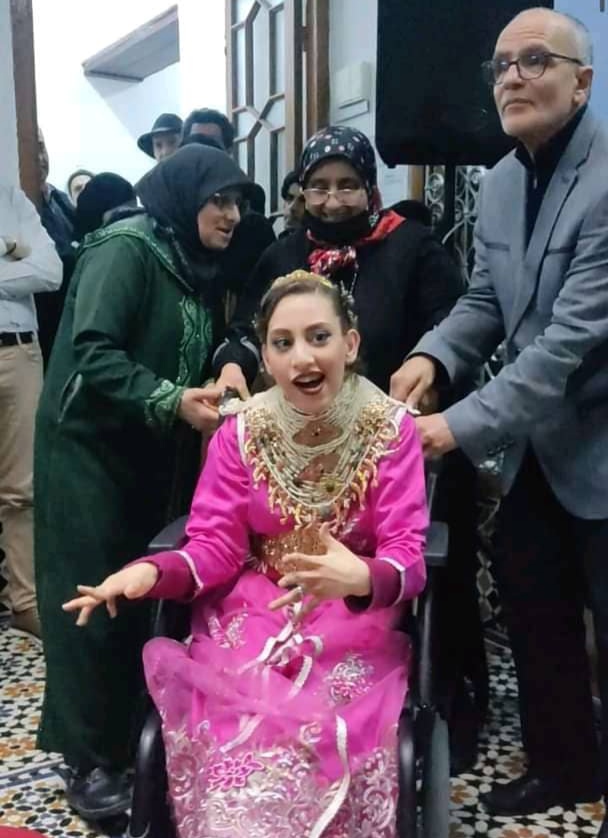 الشابة هاجر ملكة جمال تطوان من ذوي الاحتياجات الخاصة.